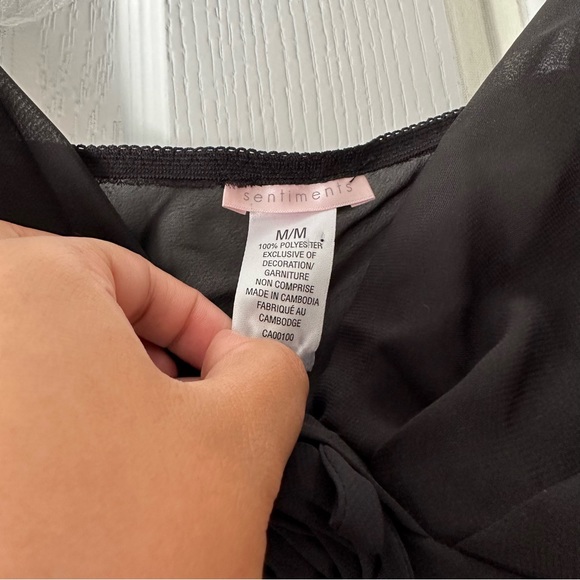 ❣️SENTIMENTS black sheer cami - Picture 3 of 5